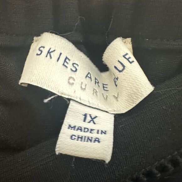 Skies Are Blue Plus Size 1X Black Scalloped Edge Pencil Mini Skirt - Picture 4 of 9